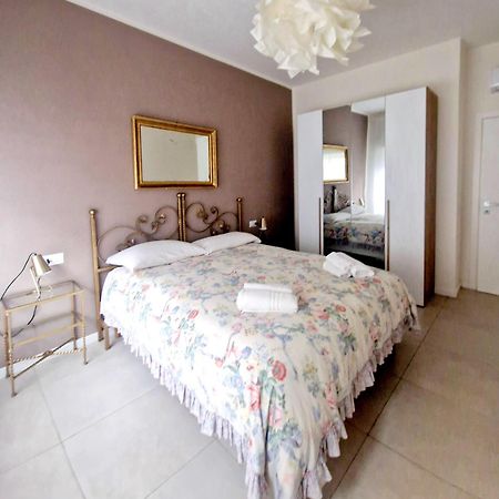 Olivella21 Luxury Apartment Montesanto Neapel Exteriör bild