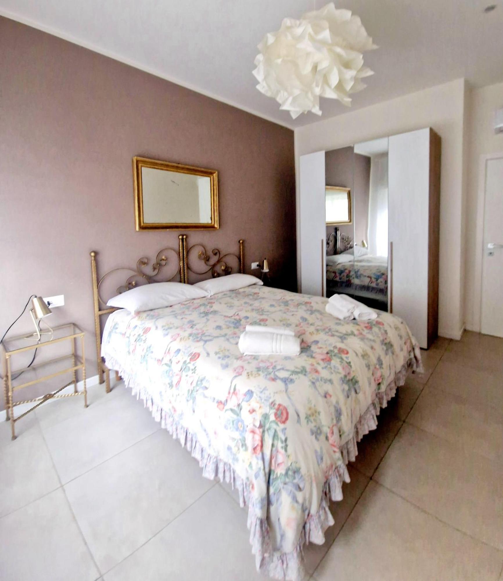 Olivella21 Luxury Apartment Montesanto Neapel Exteriör bild